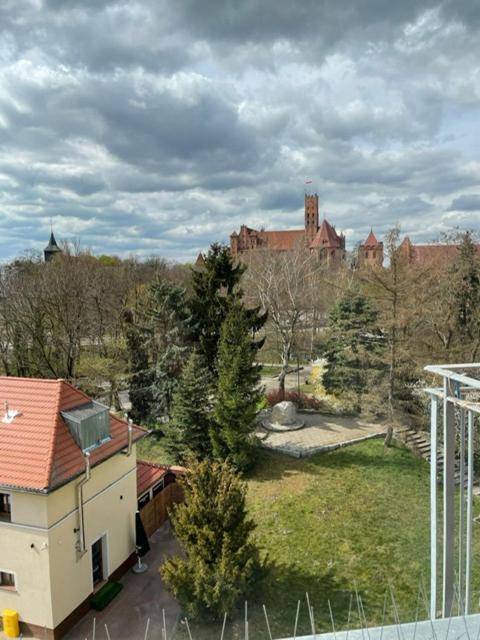 Apartament Z Widokiem Na Zamek Gn Apartamento Malbork Exterior foto