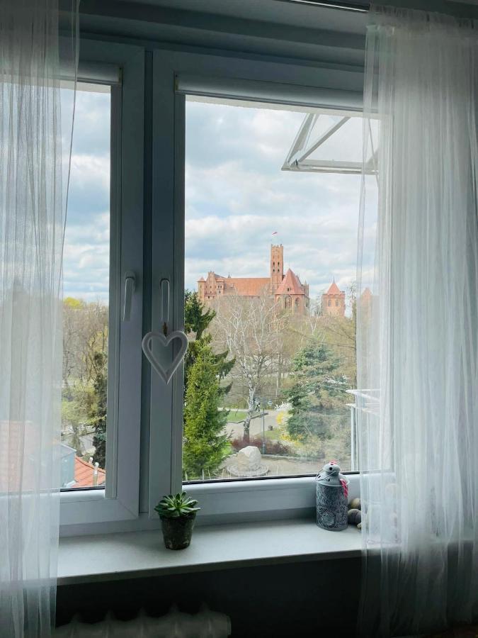 Apartament Z Widokiem Na Zamek Gn Apartamento Malbork Exterior foto